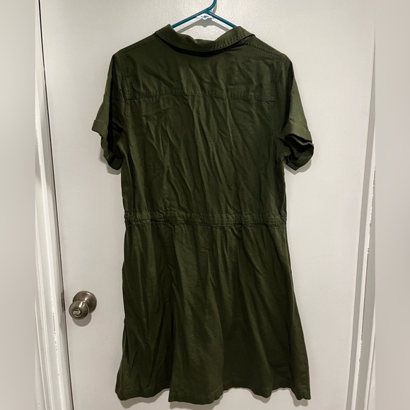 Women’s dress - Picture 5 of 7